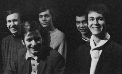 C R E W 6 6 1968; left to right: Walter Schmitz, rhythm & lead g, keyb, org, accordion; Hartmut 'Hardy' Houben, voc; Hans 'HE' Eßer, dr; 'Ronnie', b; Stefan Wirz, lead g
