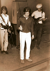 C R E W at the Countdown, November 9, 1969; ; left to right: 'Herbie' Reichardt, b; 'Hardy' Houben, voc; Stefan Wirz, lead g; click to enlarge!