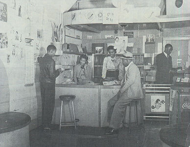 Flash Record Shop on East Vernon Avenue in Los Angeles, 1940s; source: Juke Blues #2 (October 1985), p. 9 (courtesy Darryl Stolper)
