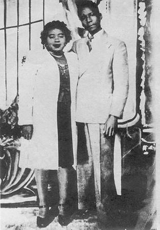 Leroy Foster and his wife Betty on their wedding day in 1947; source: Chess 6641 174 booklet; click to enlarge!