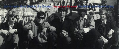 picture from Columbia CD 52828 'The Rising Sons featuring Taj Mahal and Ry Cooder', click to enlarge!