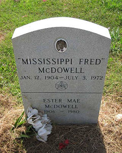 F R E D   M c D O W E L L's new tombstone at Hammond Hill Baptist Church cemetery (front); source: www.deadbluesguys.com/dbgtour/mcdowell_fred.htm