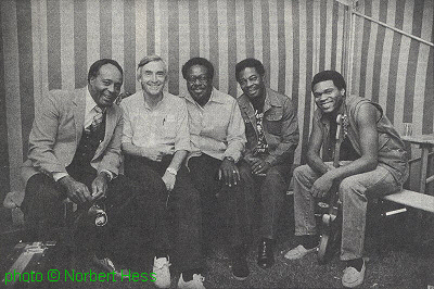 Phillip Walker, Hans W. Ewert, Jimmy Rogers, Johnny Littlejohn, Robert Cray; Blues Fest Bonn, July 21, 1985; source: Blues Forum #19 (February 1986), p. 15; photographer: Norbert Hess; click to enlarge!