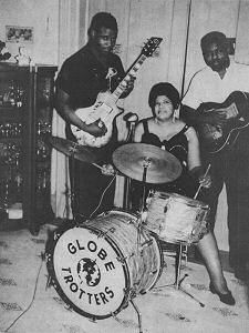 l to r: Leroy Stewart, b; Johnnie Mae Dunson, dr; William Carson, g; c. 1962 ?; source: Blues Unlimited # 113 (May/June1975), p. 20 ('J.M. Dunson Smith / J. Demetre'); click to enlarge!